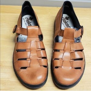 RIEKER LEATHER CUT OUT DESIGN BUCKLE SHOES SZ 11